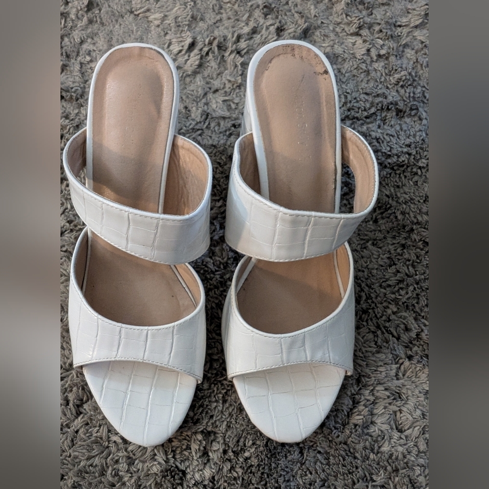 Allen Solly White Croc-Embossed Women's Sandals